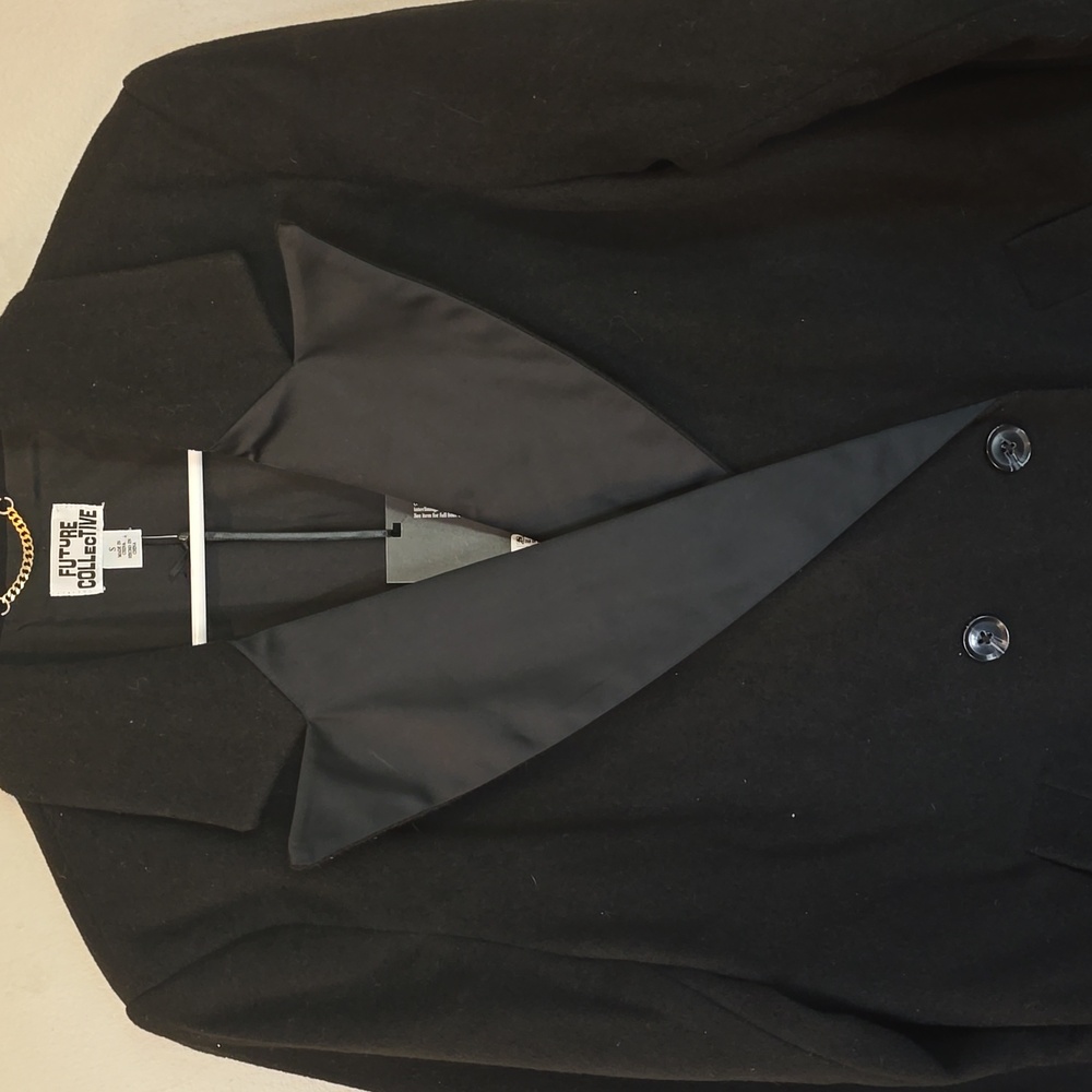 Elegant Black Pea Coat - Picture 2 of 5